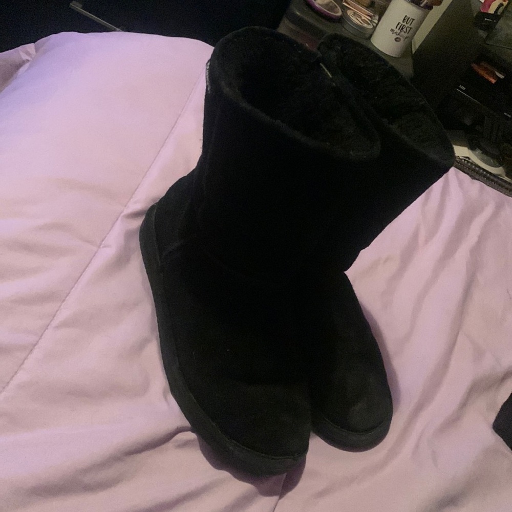Bearpaw booties